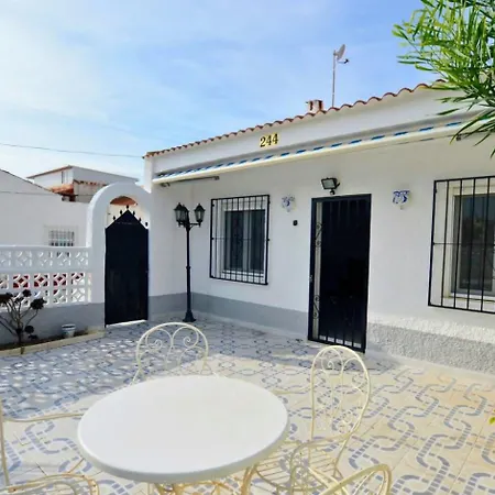 Semesterbostad Casa Venus Salinas De