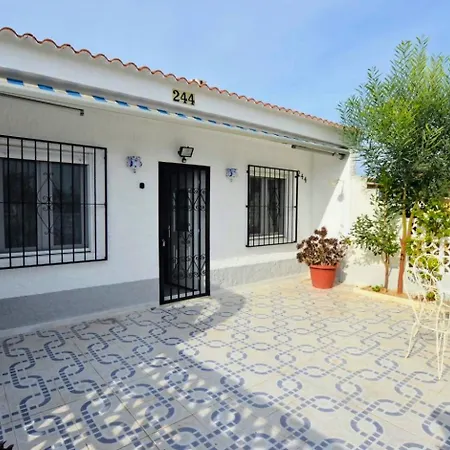 Semesterbostad Casa Venus Salinas De Torrevieja